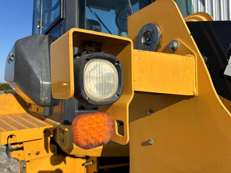 #122215-•-2019-jd-524l-#1dw524lzekf700961-image-44