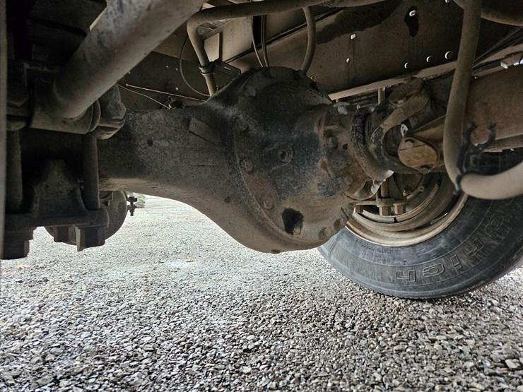 freightliner-columbia-120-image-111