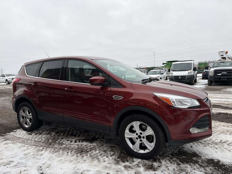 2014-ford-escape-se-image-7