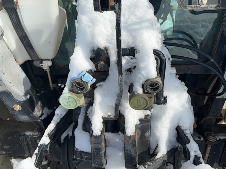 new-holland-t4030-image-8