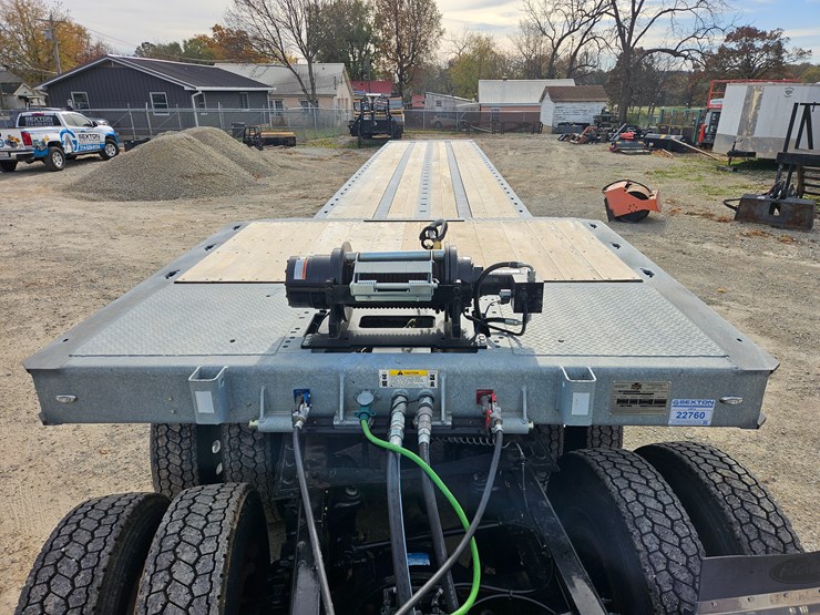 2025-landoll-440-image-21