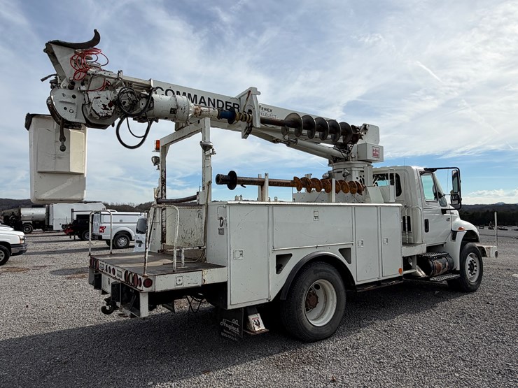 international-4400-image-4