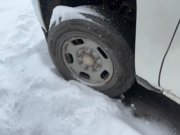 2016-chevrolet-2500hd-image-10