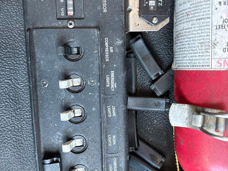 ford-f550-xl-image-19