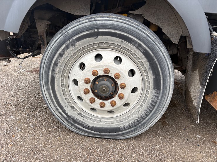 kenworth-t800-image-12