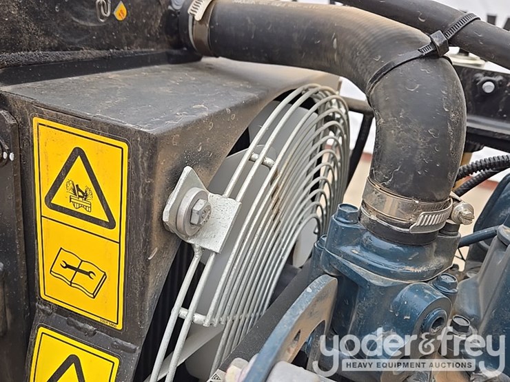 2023-jcb-ct260-120-image-41