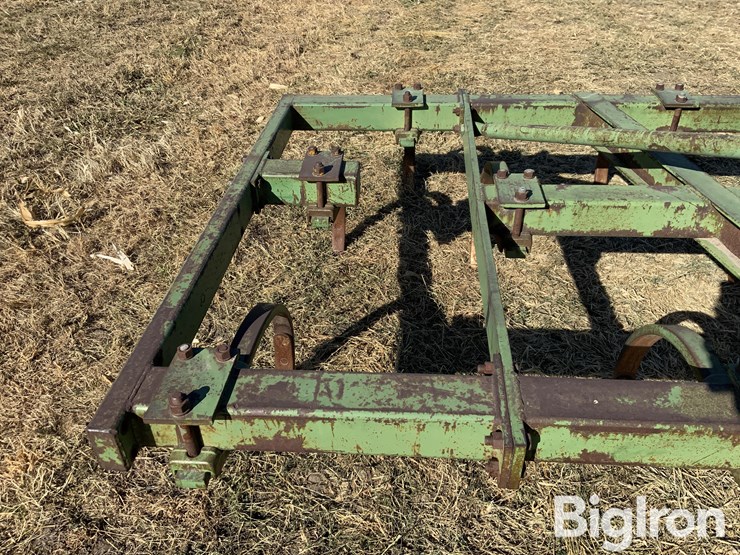john-deere-3-pt.-chisel-image-17