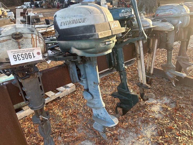 vintage-evinrude-outboard-motor-image-1