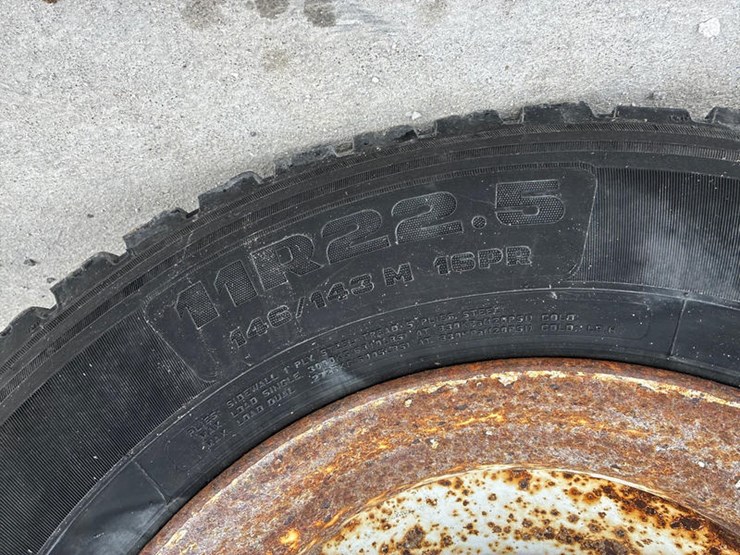 case-ih-7400-image-32