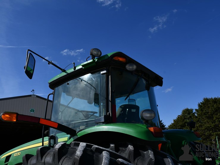 john-deere-8330-image-19