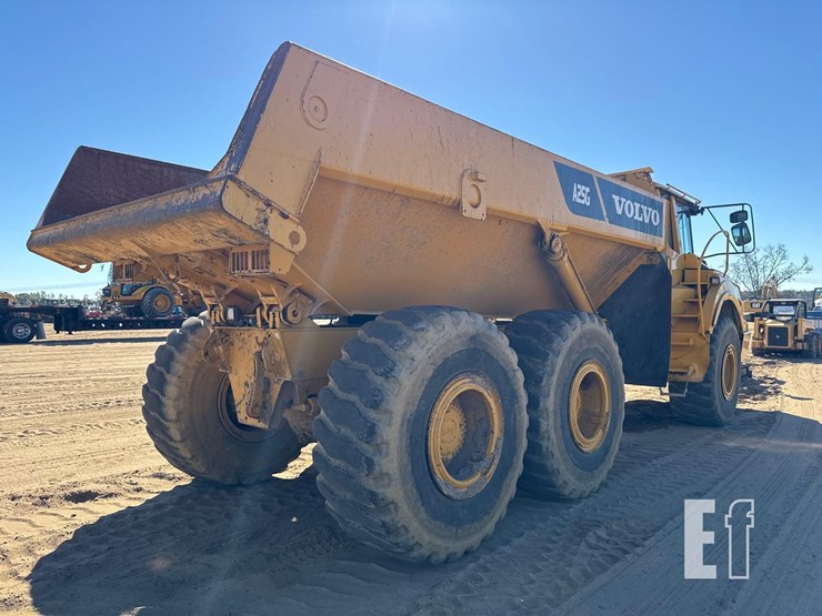 2014-volvo-a25g-image-4