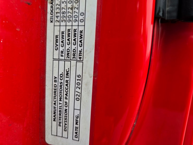 2017-peterbilt-579-image-69