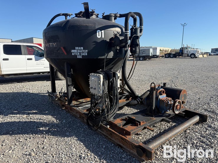 long-industries-super-vac-image-1