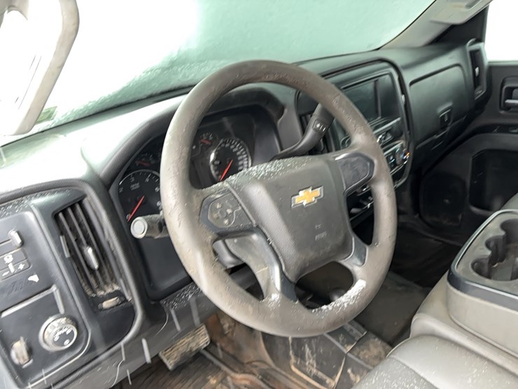 2016-chevrolet-2500hd-image-13