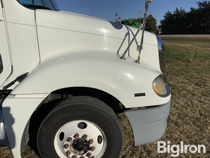 2004-freightliner-columbia-t/a-truck-trailer-image-16