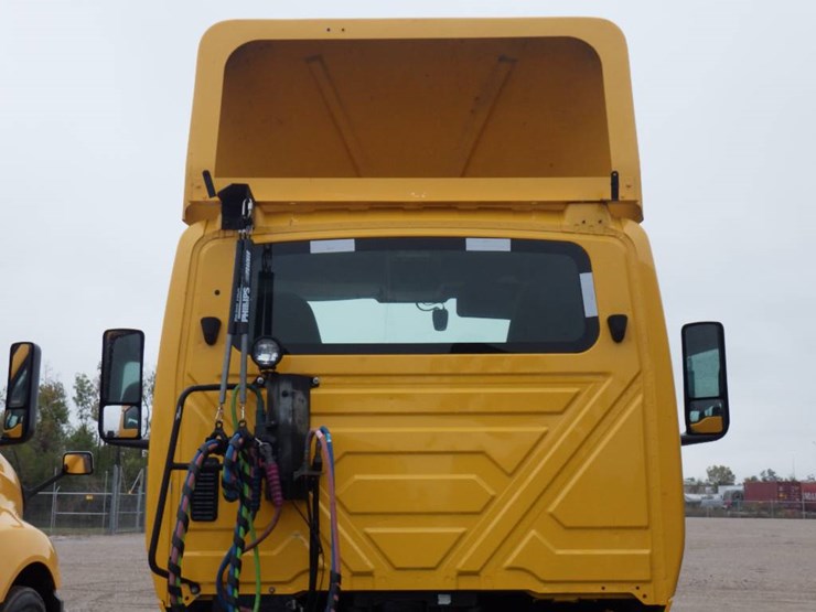 2019-international-lt-image-11