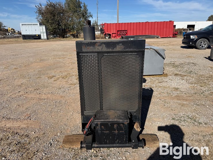 marathon-magnaplus-100kw-skid-mounted-diesel-generator-image-2