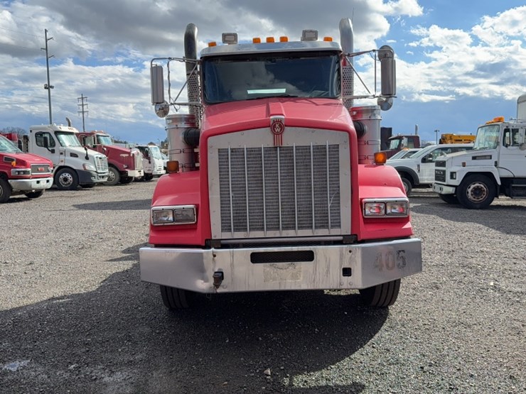 2014-kenworth-t800-image-2