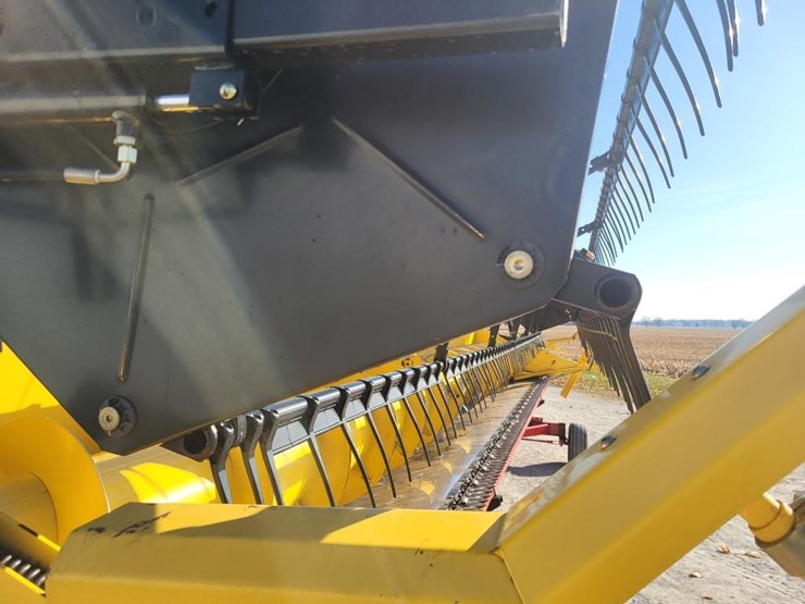 new-holland-74c-image-27