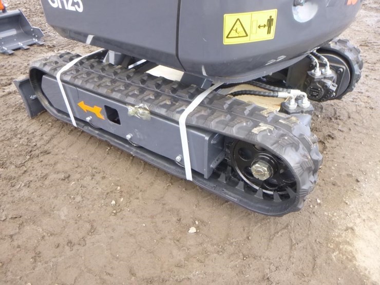 aboss-gh25-hydraulic-excavator-image-28