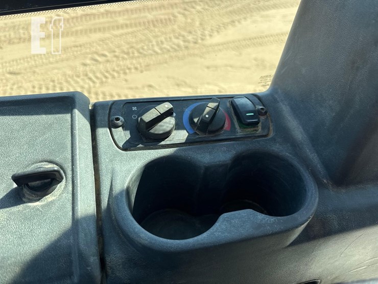 2021-caterpillar-d3-image-29