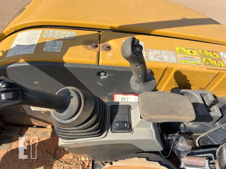 caterpillar-305e2-cr-image-28