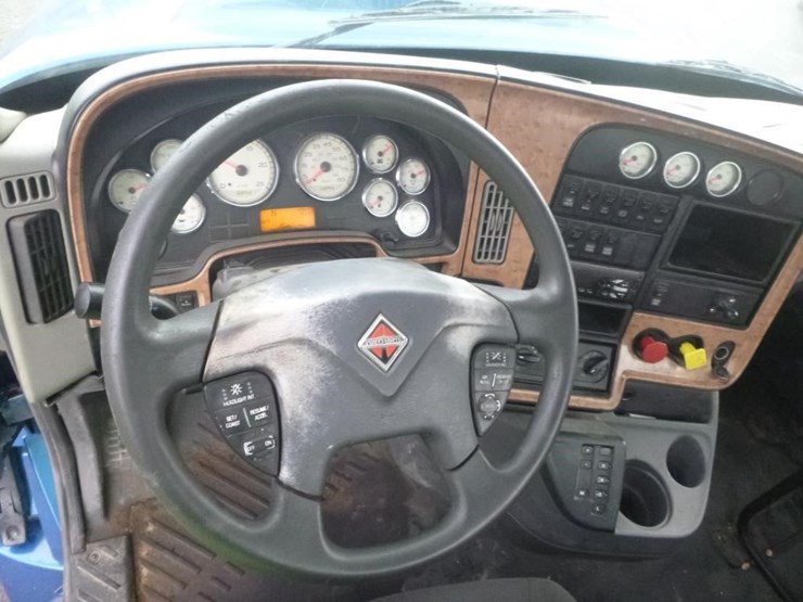 international-prostar-image-18