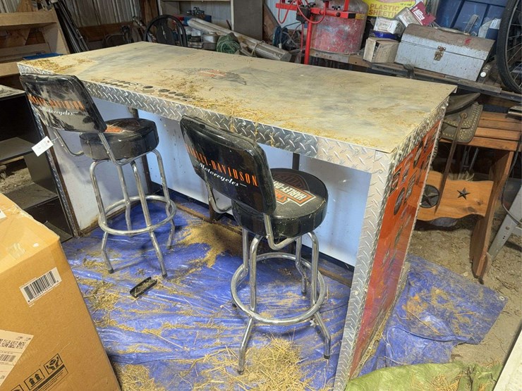 harley-davidson-patio-bar,-diamond-plate-with-barstools-image-1