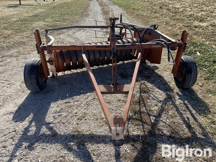 a&l-2010-hay-fluffer-image-2