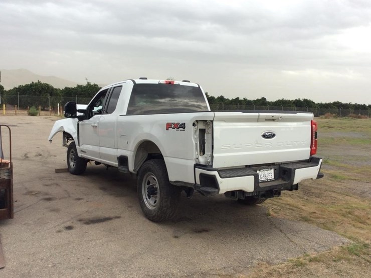 2024-ford-f250-image-5