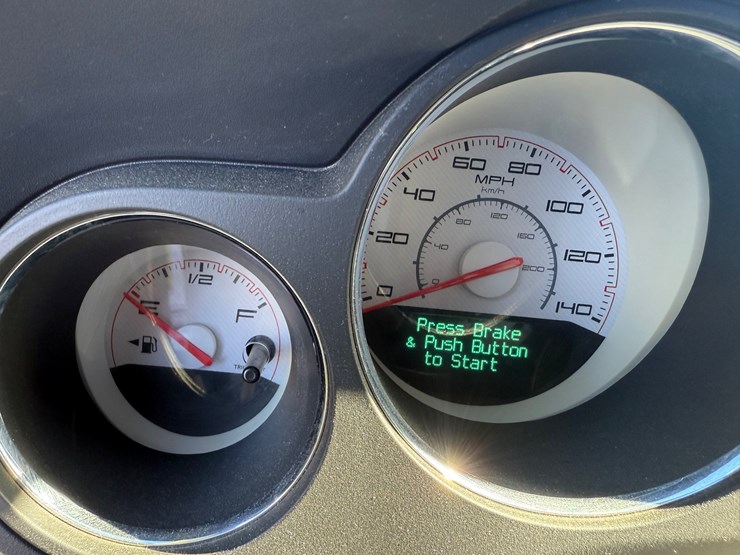 #1735-•-2013-dodge-challenger-(wi-title-in-delay)-(black-river-falls,-wi)-image-15