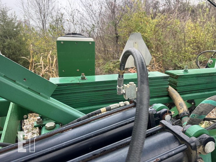 2015-great-plains-np40-image-15