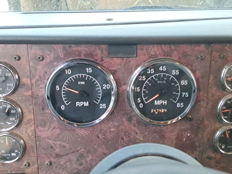 international-2001-image-12