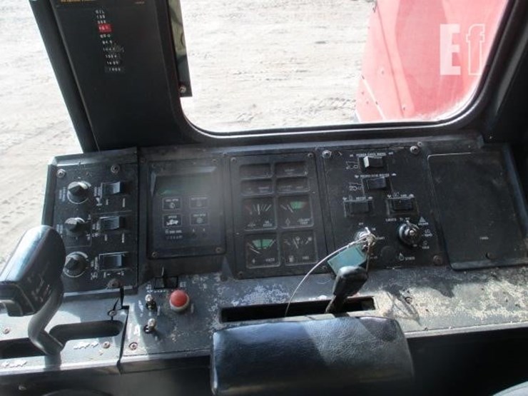 case-ih-1688-image-26