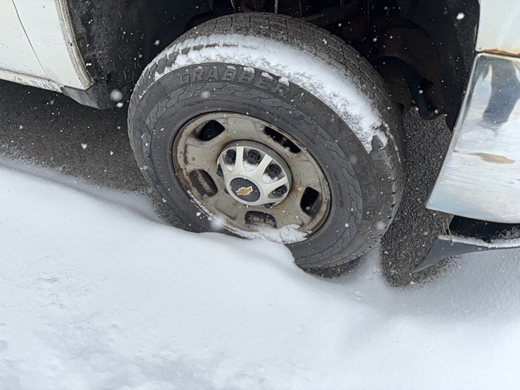 chevrolet-2500hd-image-3