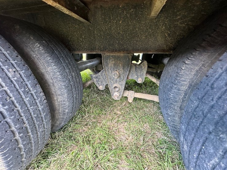 2023-big-tex-25'-gooseneck-image-37