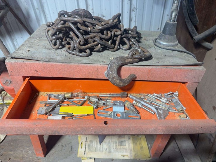 toolbox-and-chain-image-2