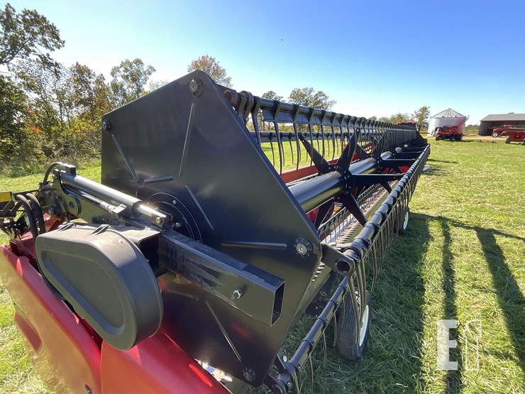 2011-case-ih-3020-image-14