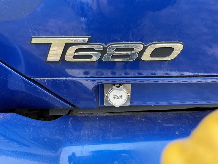 kenworth-t680-image-86