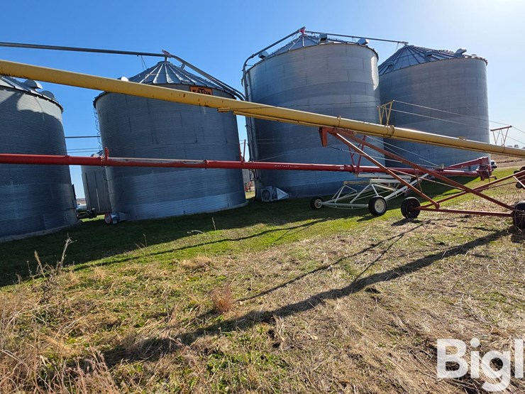 westfiels-mk-100-61-auger-w/swing-hopper-image-4