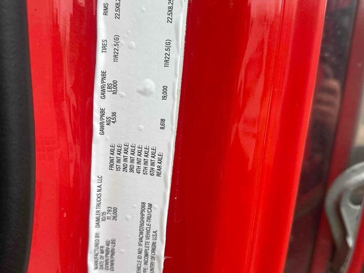 2016-freightliner-business-class-m2-106-image-14