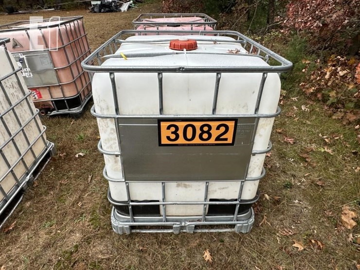 275-gallon-water-tank-image-3