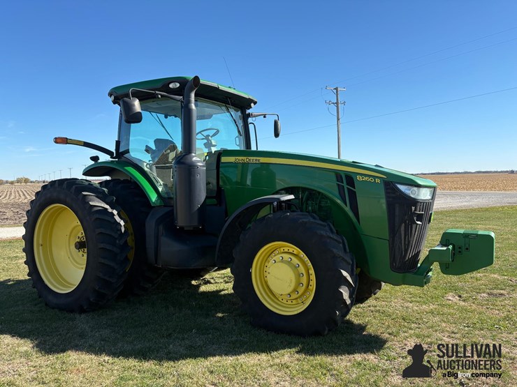 john-deere-8260r-image-3