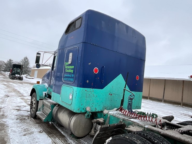 2009-kenworth-t800-image-15