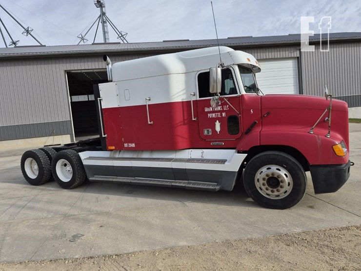 freightliner-fld120-image-5