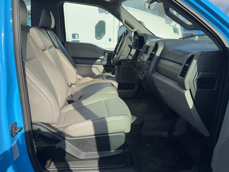 2018-ford-f350-image-8