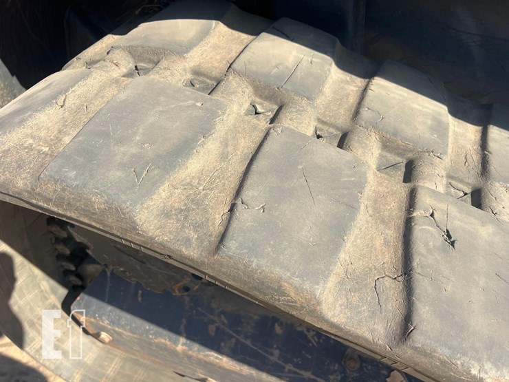 2013-kubota-svl90-2-image-15