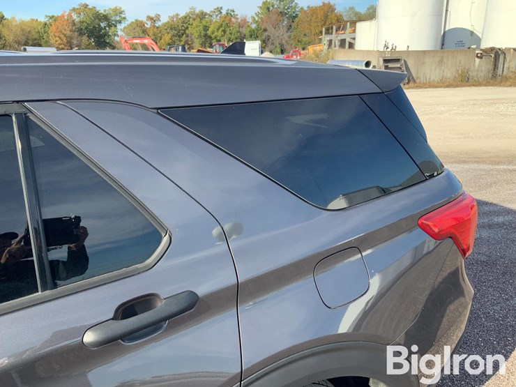 ford-explorer-police-interceptor-image-16