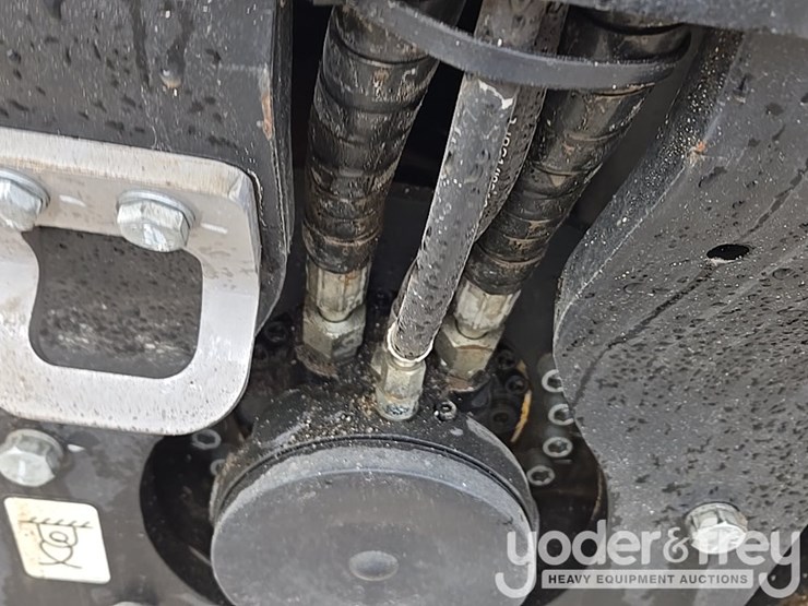 2023-jcb-ct260-120-image-21