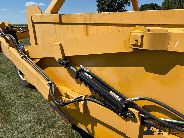 2015-kuntz-900-9-yd-pull-type-scraper-image-17
